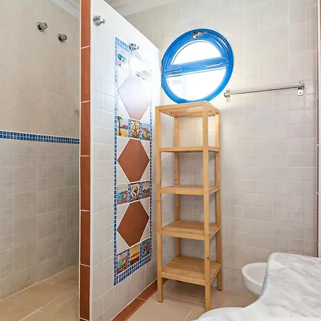 3br Views - Private Heated Pool - Parking *
