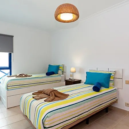 3br Views - Private Heated Pool - Parking Villa
