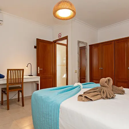 Villa 3br Views - Private Heated Pool - Parking *
