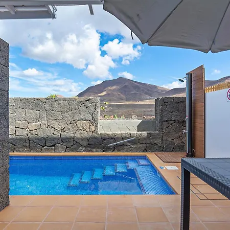 3br Views - Private Heated Pool - Parking